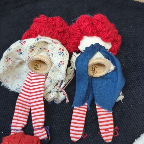 Vtg Snowden & Friends Raggedy Ann & Andy towel, candle, dolls - Picture 5 of 11